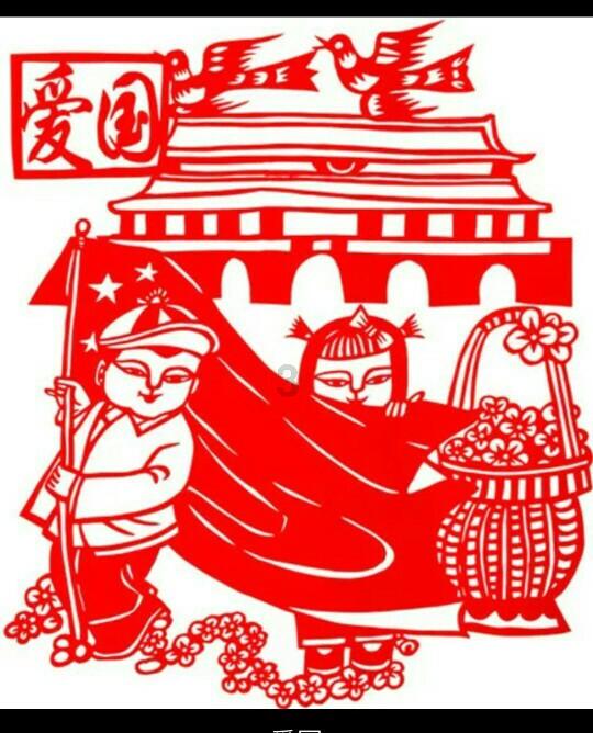 狗子乖坐在购物袋里冲主人眼神施压：买点我爱吃的！